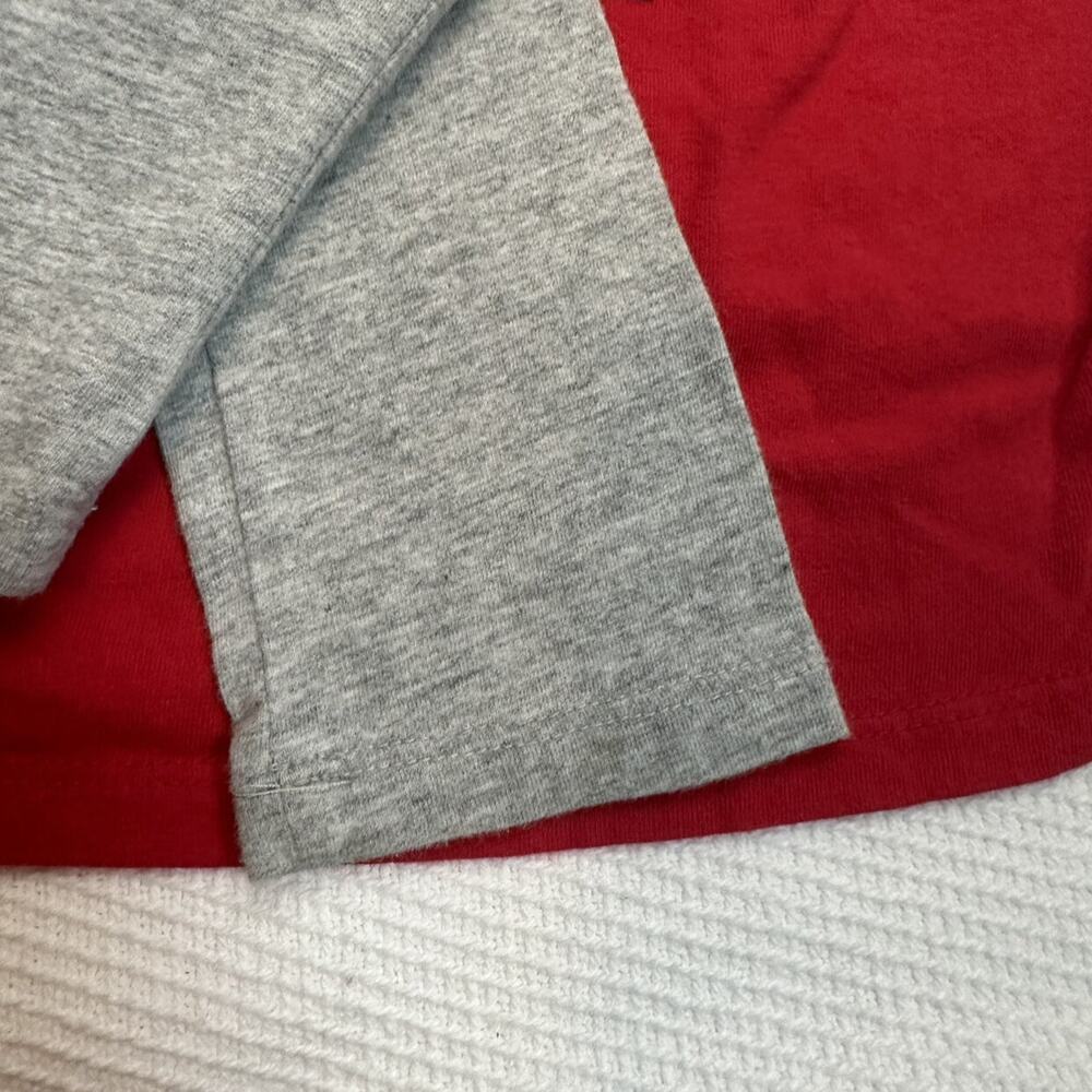 Gap Christmas Raglan - Picture 3 of 4